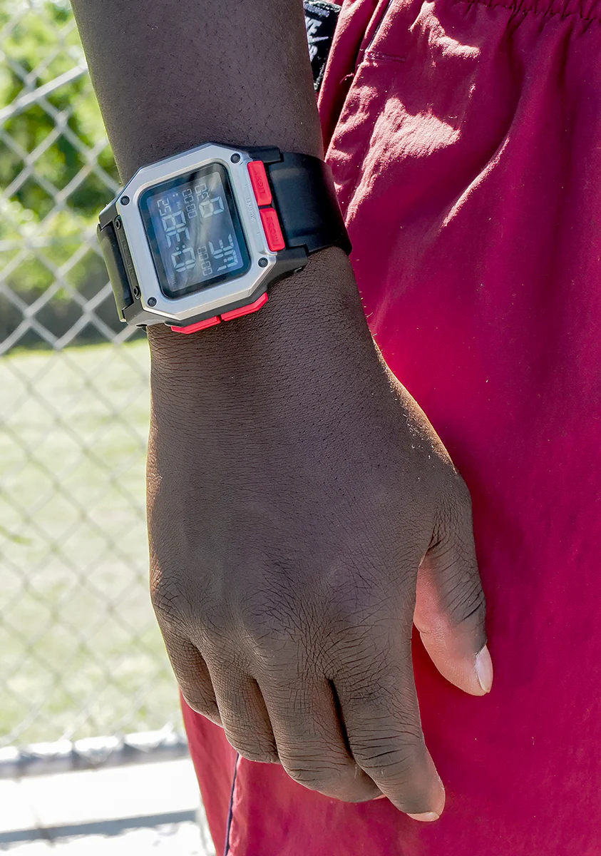 Regulus - Black / Red - Image 6