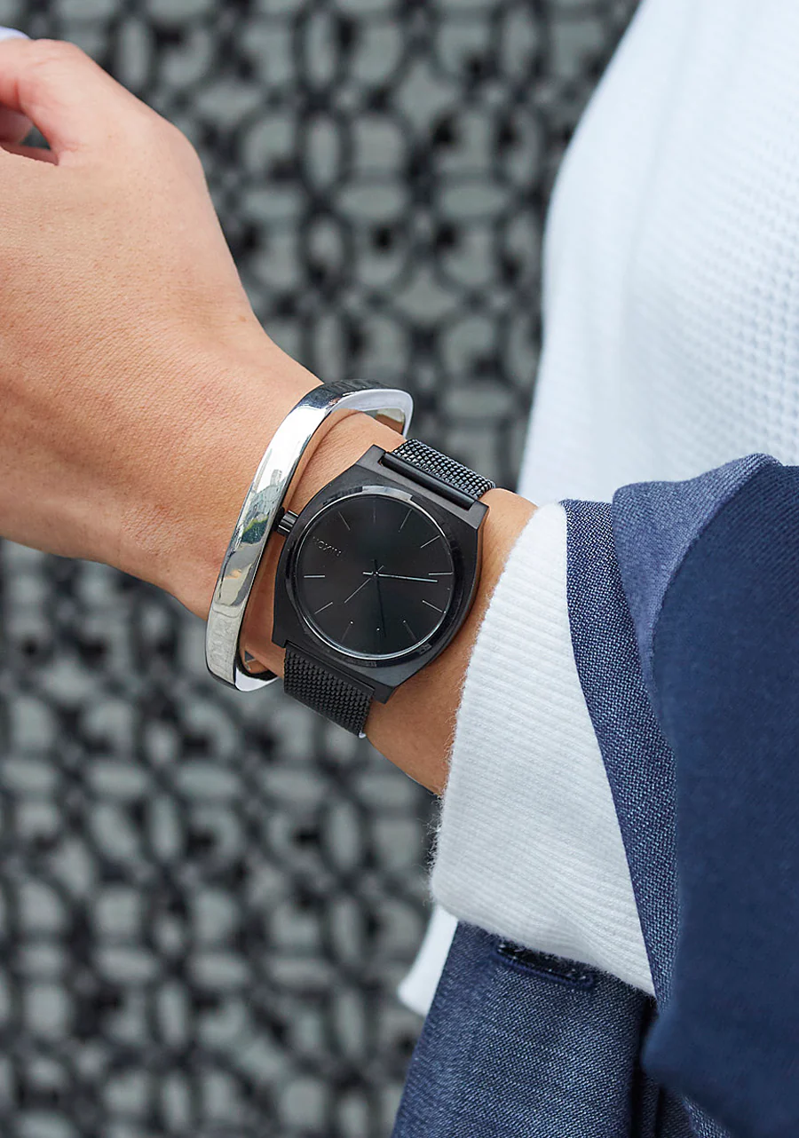 Time Teller Milanese - All Black - Image 6
